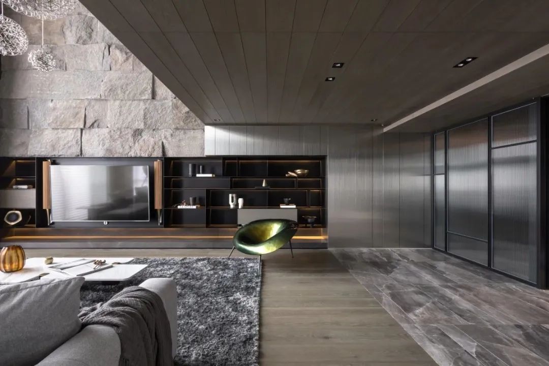 外冷内热的 285㎡共同居所-8