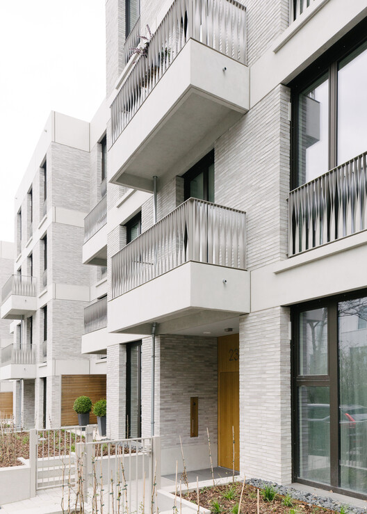 汉堡 Alster 河畔的现代“Alsterterrassen”建筑丨德国汉堡丨blrm Architekt*innen-21