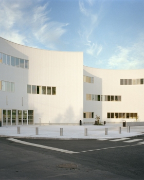 法国图尔大学医学教学中心丨du Besset-Lyon Architectes