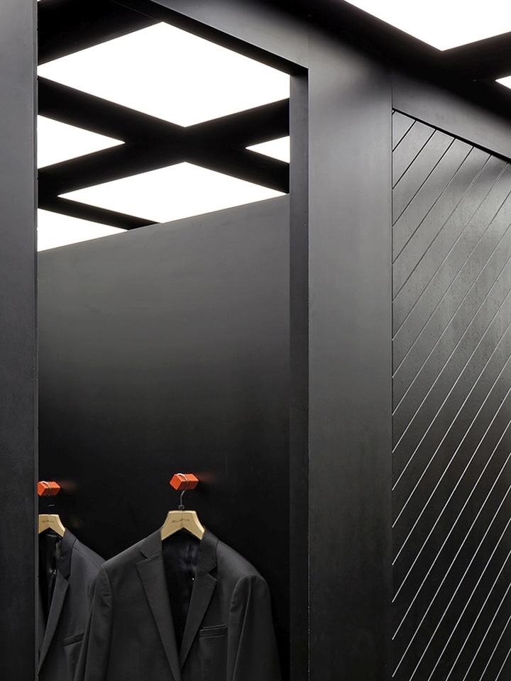 服装品牌CELIOCLUB巴黎旗舰店设计-6