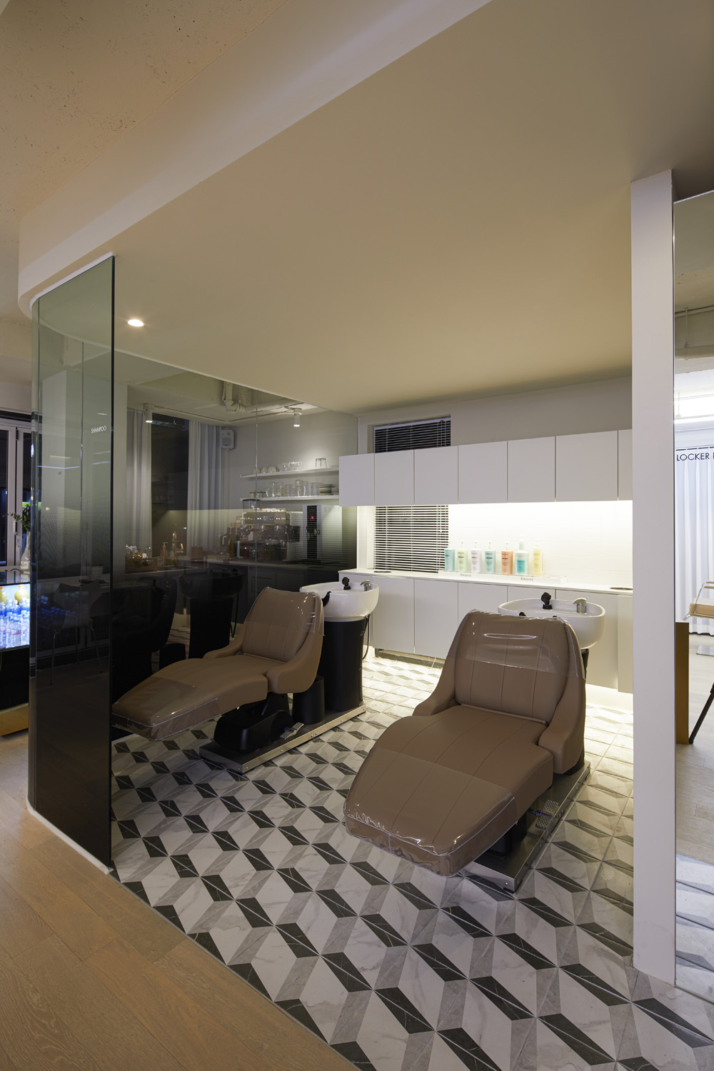 简约优雅 80 平美容院设计-21