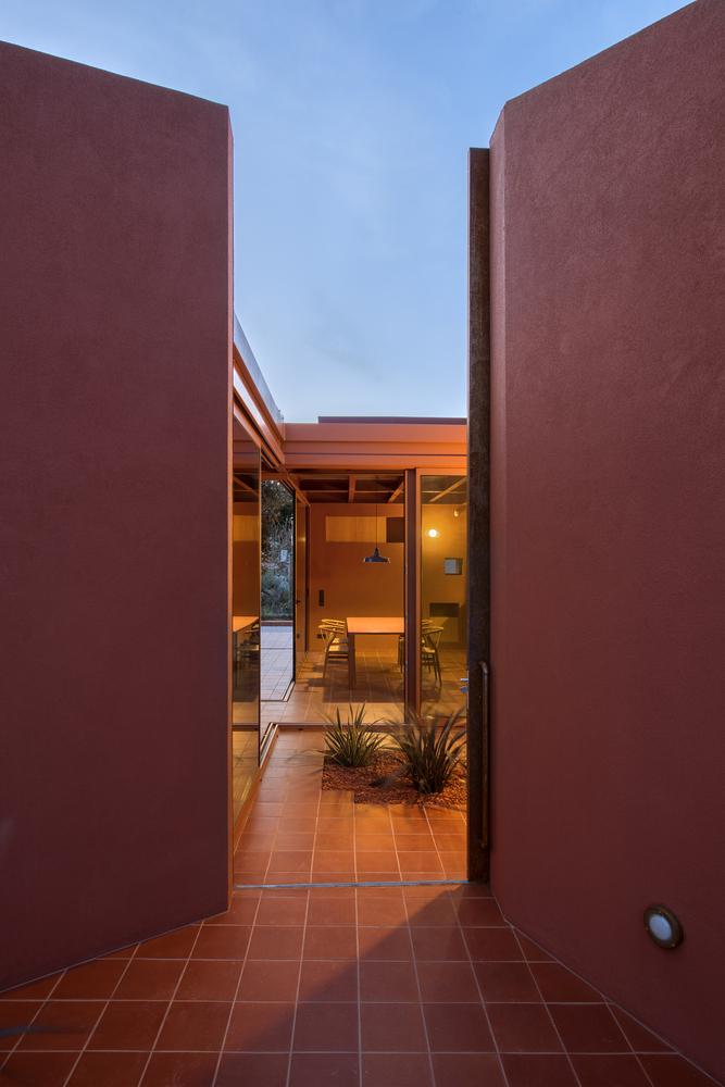 希腊 Salamis Summer House 内向型海岛度假住宅设计丨AREA,Architecture Research Athens-40