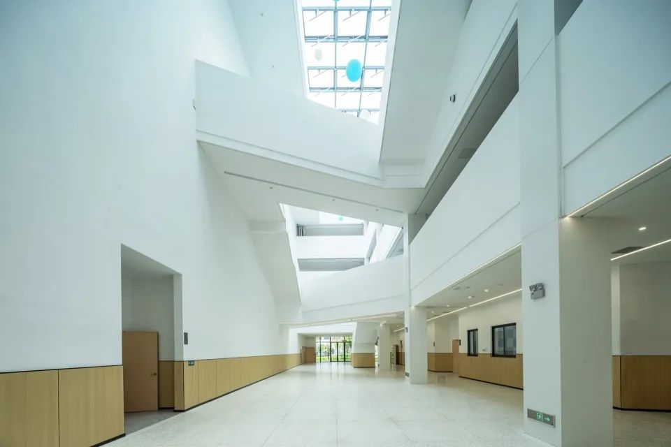 同济院新作｜天一中学宛山湖校区-123