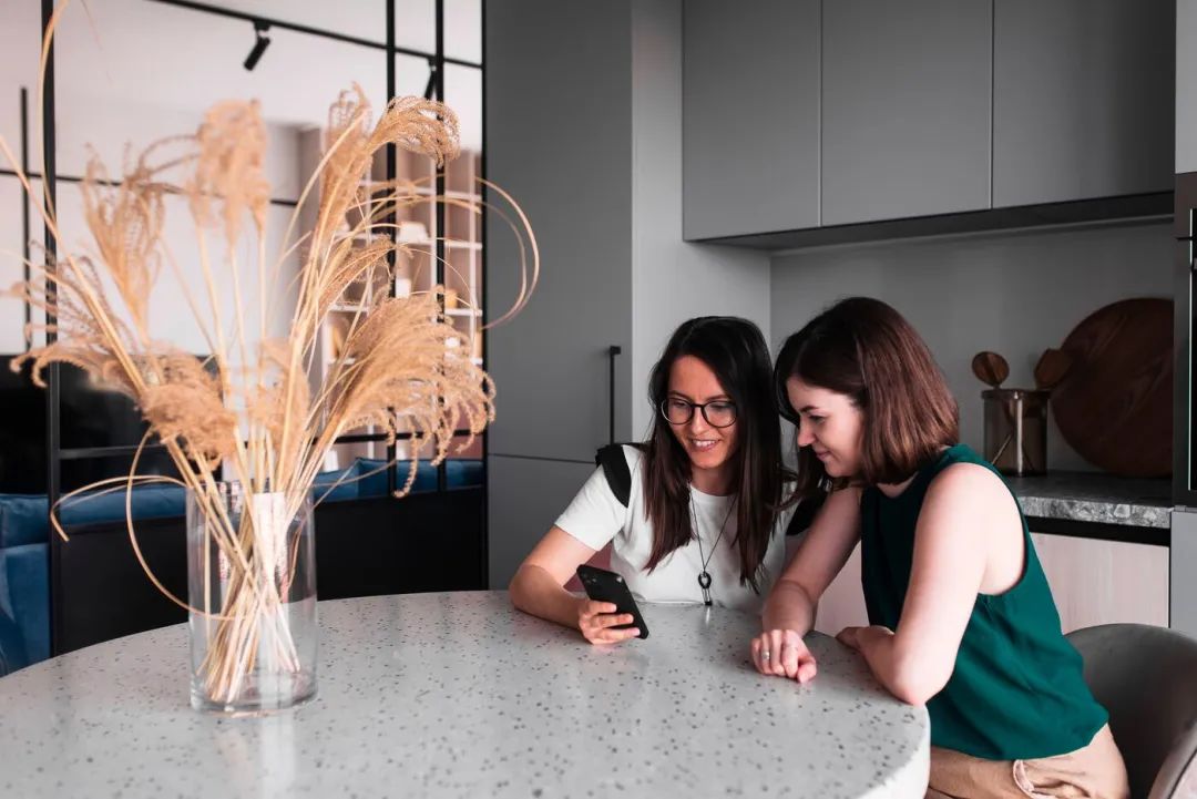 布加勒斯特 CityZen 现代简约出租公寓设计-26