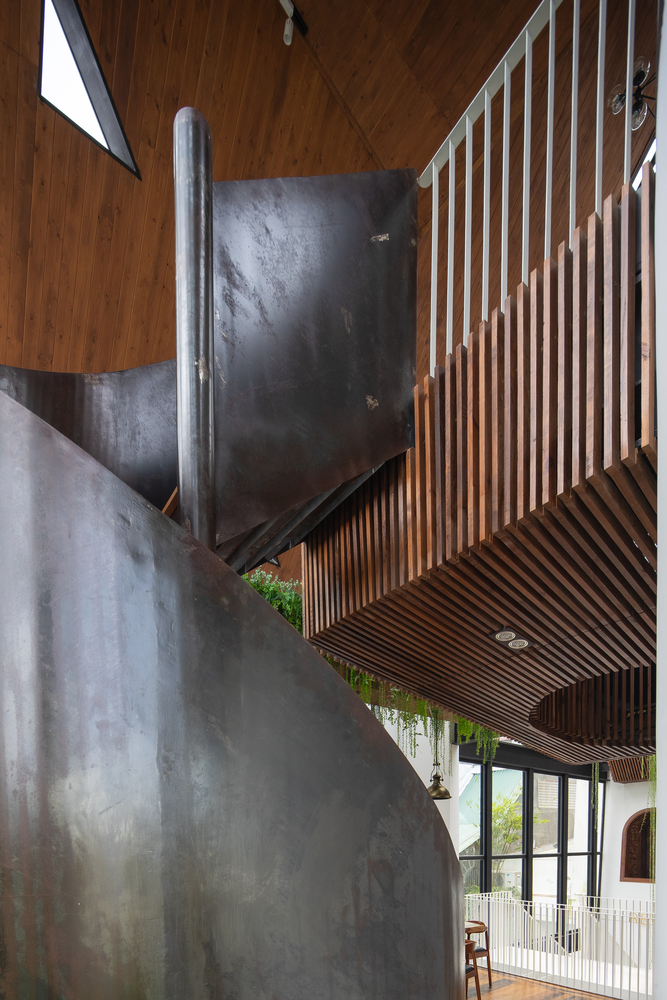 梦幻之地·越南岘港的白钢建筑民宿-70