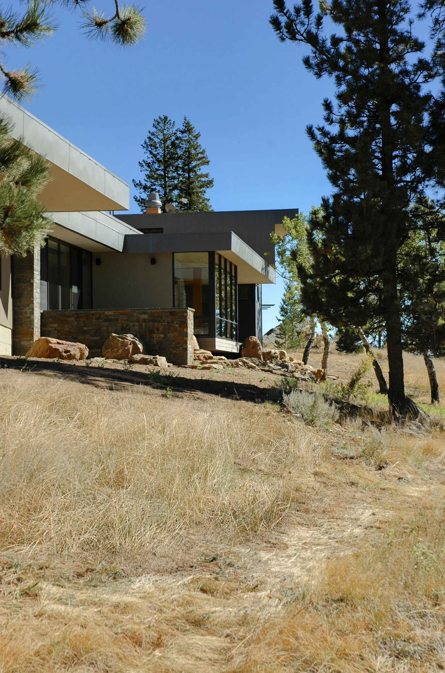 美国科罗拉多州的自然风光与现代住宅交融-10