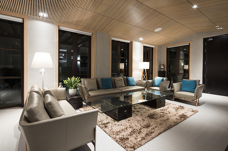 温豪美斯别墅

注释：Vinhomes可能是一个特定的地产相关品牌名称，直接音译为温豪美斯 ，Villa常见意思是别墅  -17