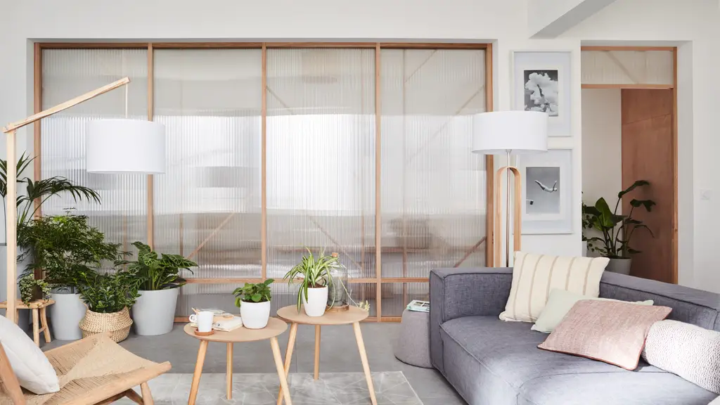 成功打造宽敞明亮的居家环境——安装半透明聚碳酸酯隔墙-3