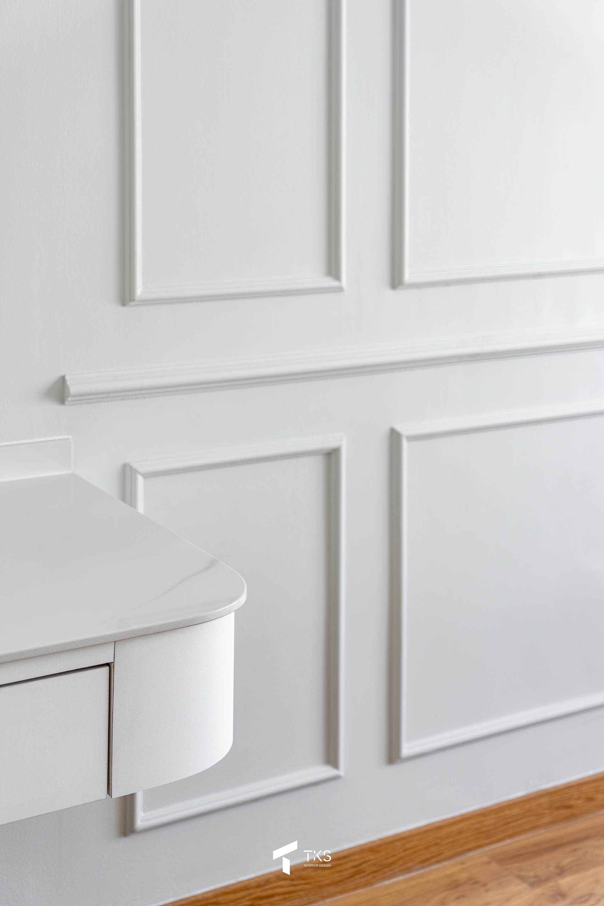 "Streamlined Contemporary French Design" @ EAST PARC-56