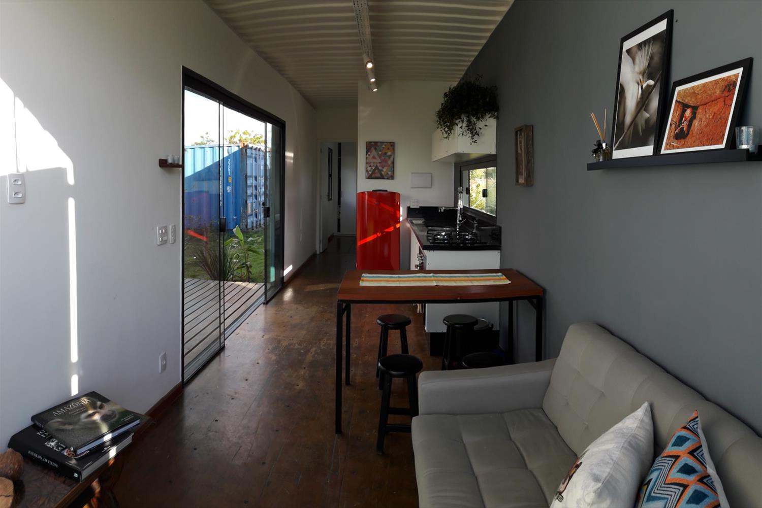 巴西建筑师 Delton Leandro 的集装箱住宅设计-7