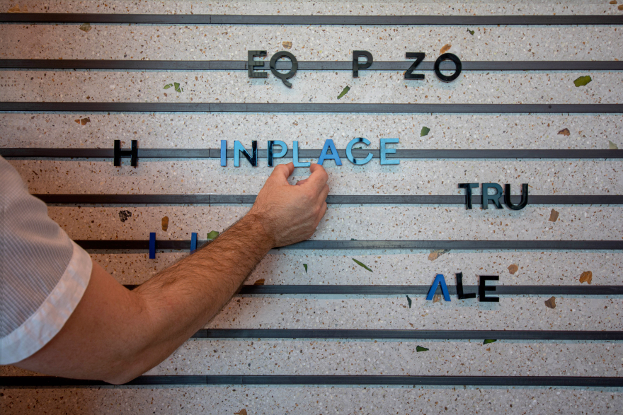 VISA 阿根廷办公室环境标识设计丨Inplace-27