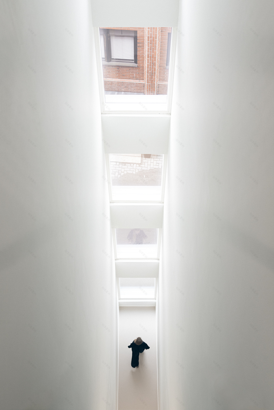 蒂古里拉教堂和住宅丨芬兰万塔丨OOPEAA-42