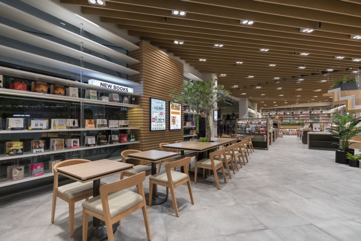 第一广场 YP 图书-43