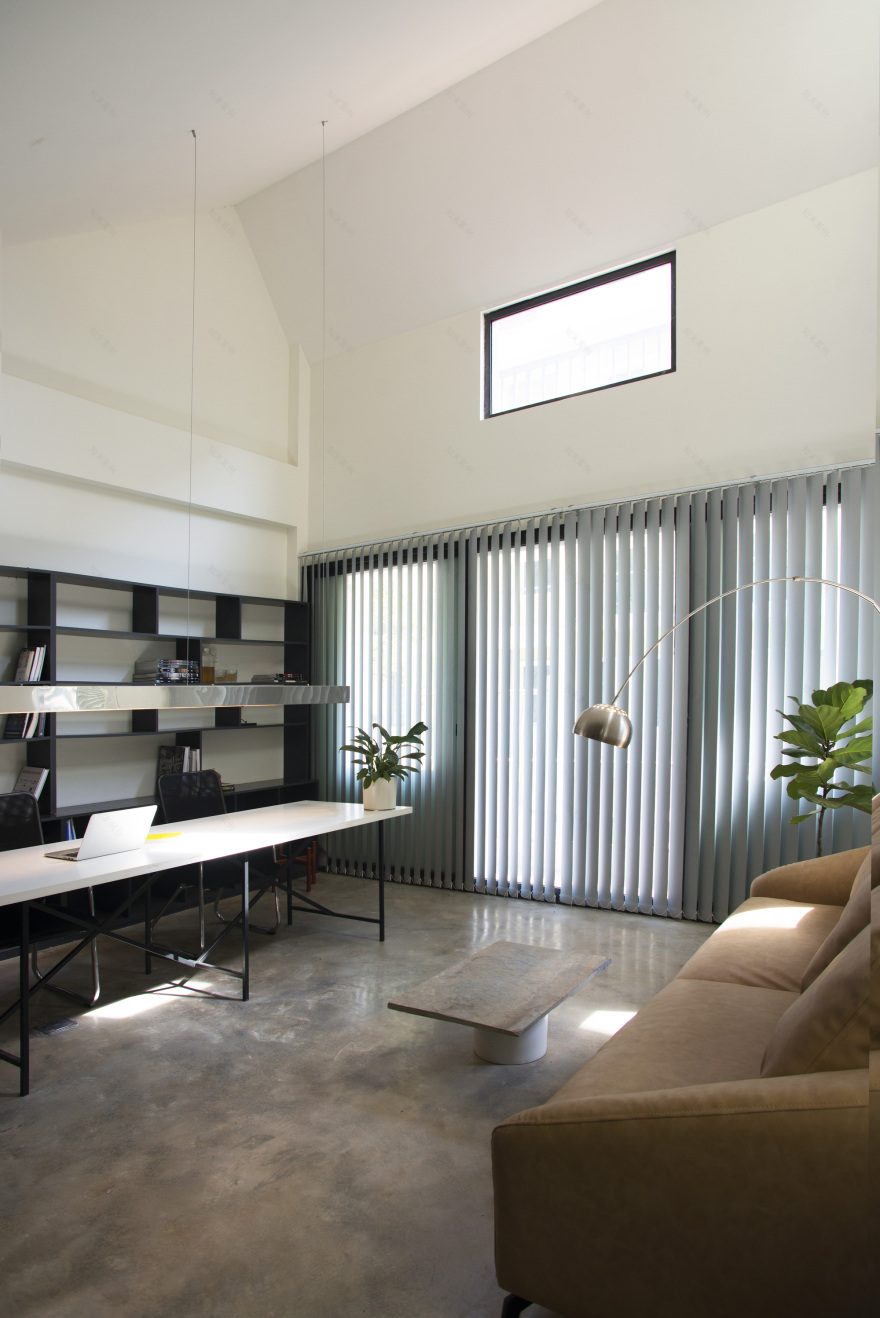 Inside Uniform House / NNA+-24