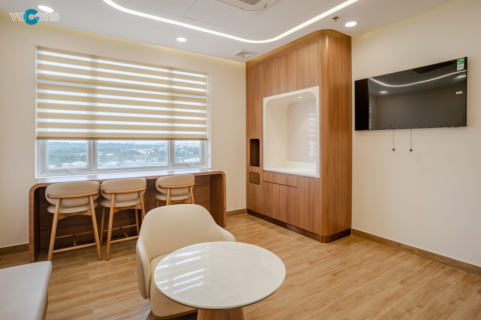 Confidential International Hospital-13