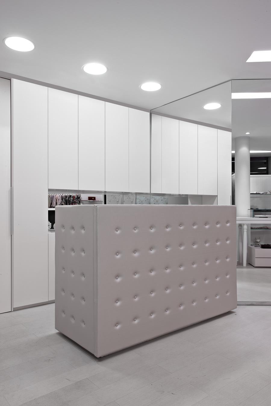 巴西经济实惠商业店铺设计-5