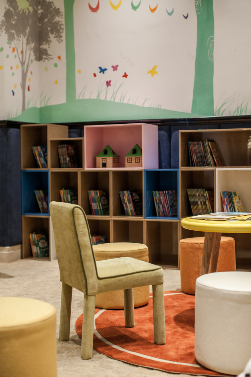 利川飞洋华府售楼部——游之形-25