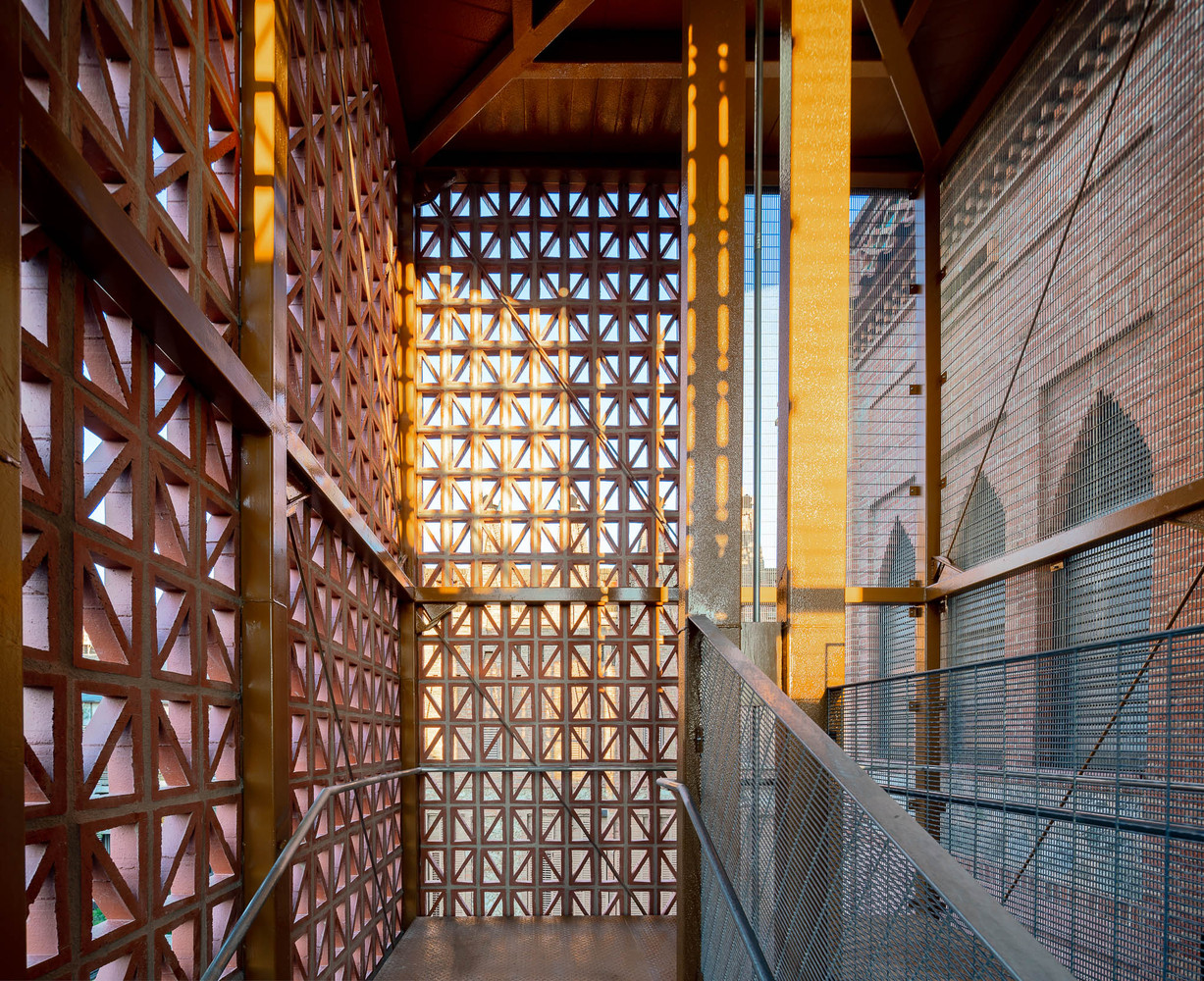 巴塞罗那“逃离楼梯”项目丨西班牙巴塞罗那丨Picharchitects,PichAguilera-17