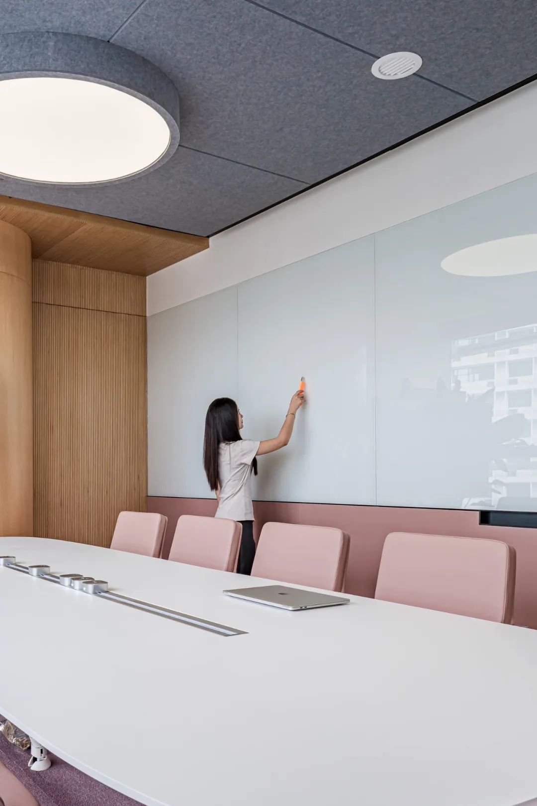 云码智能:流线型几何办丨中国广州丨冠臣设计-21