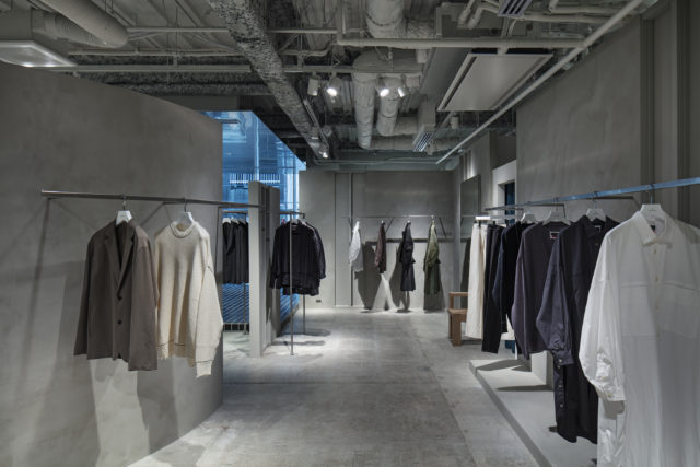 大阪特别之家

注：MAISON常见于法语，意为房屋、家宅 ，这里结合实际可能是指类似特色店铺、特别住所之类表意，SPECIAL是特别的 ，OSAKA是大阪 ，综合起来给出上述翻译，具体还需根据实际场景明确其确切含义 丨日本大阪丨AtMa inc.-22