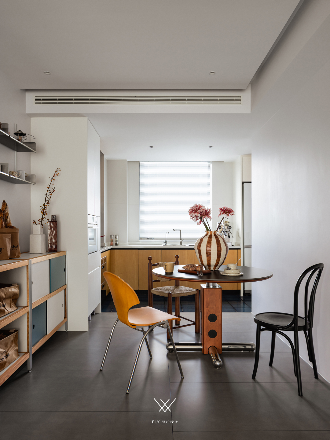 精装房改造 · 包豪斯基因与蒙德里安色彩的碰撞丨中国杭州丨菲拉设计（FLY DESIGN）-20