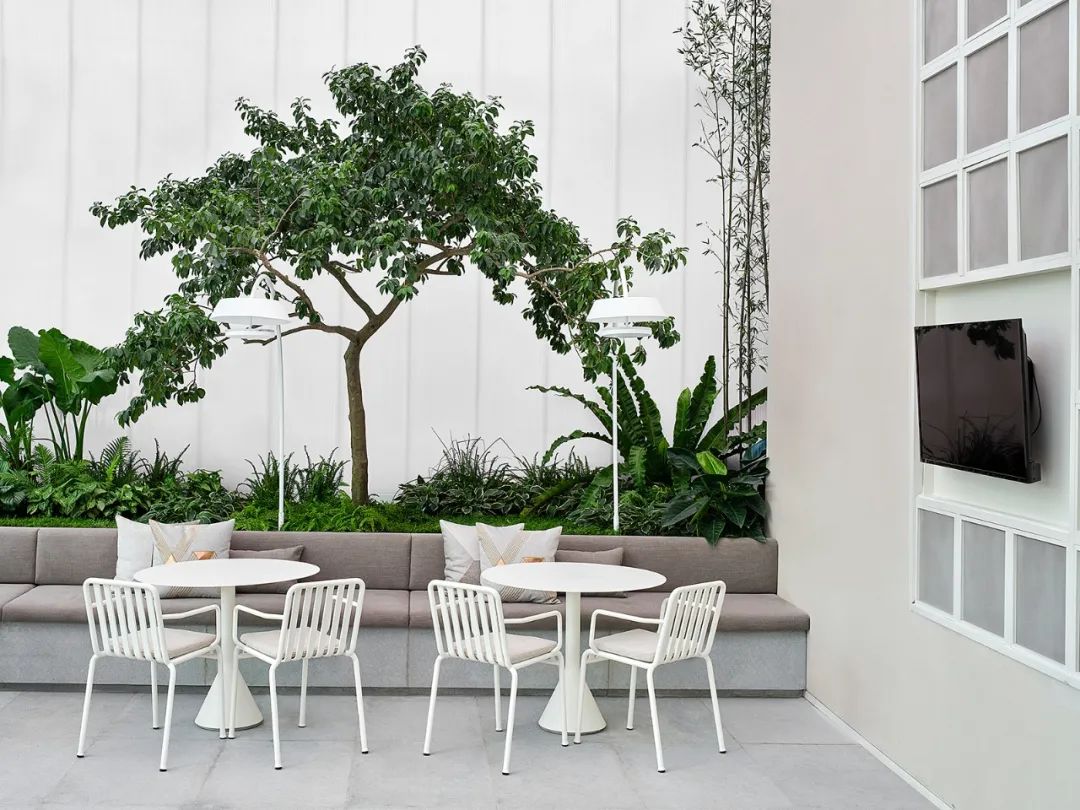 实地清远蔷薇熙岸销售中心丨中国清远丨新加坡FORMWERKZ-16