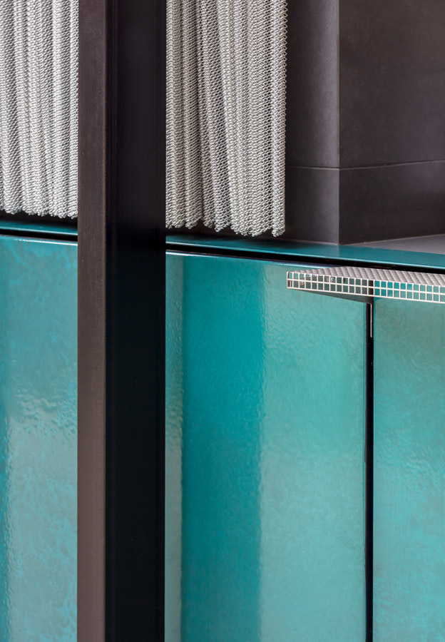 英国 V&A 博物馆花园咖啡厅,绿色调与传统风格完美融合-18