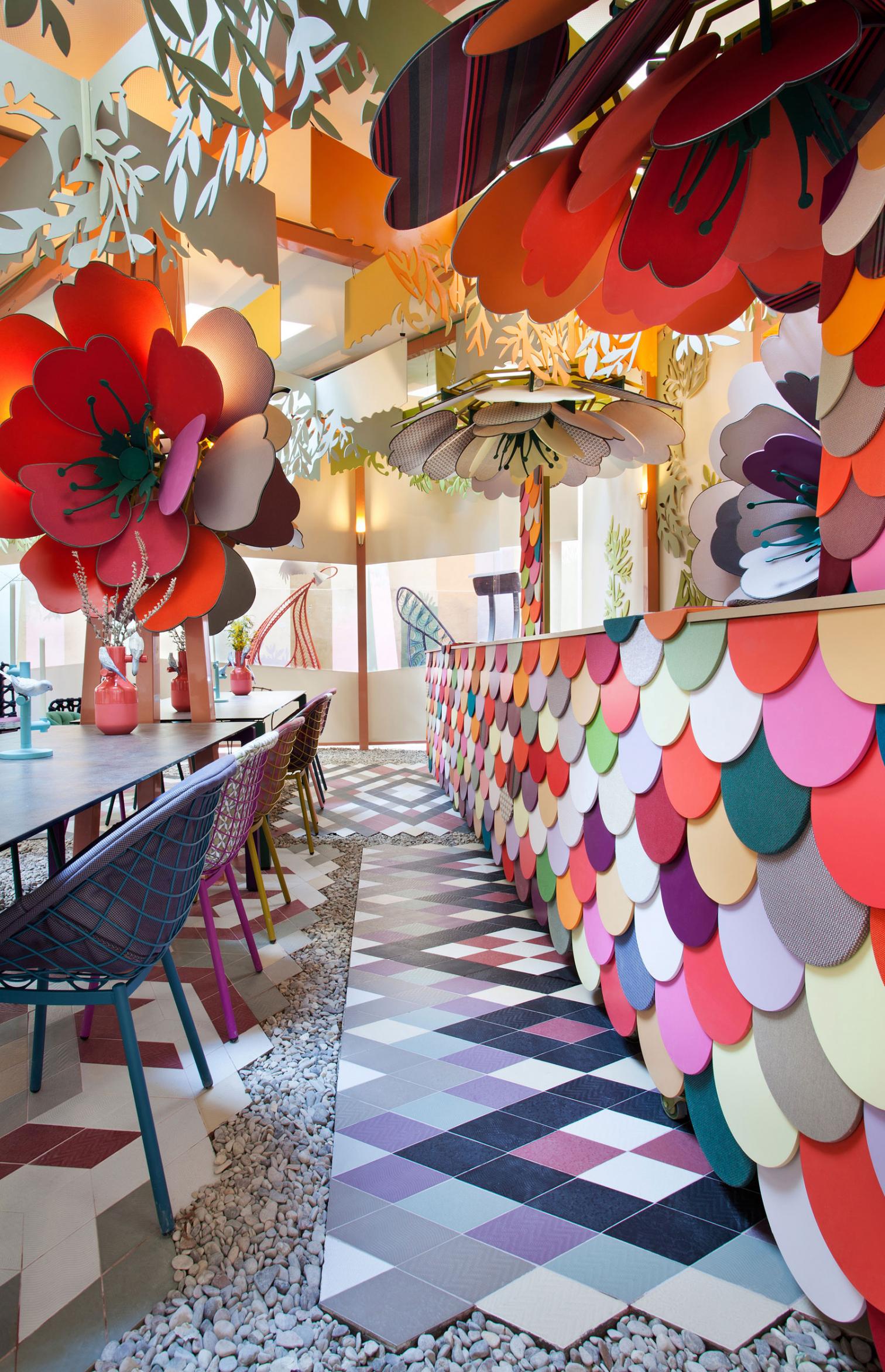 Sunbrella 在 Casa Decor 的“大花卉”空间-3