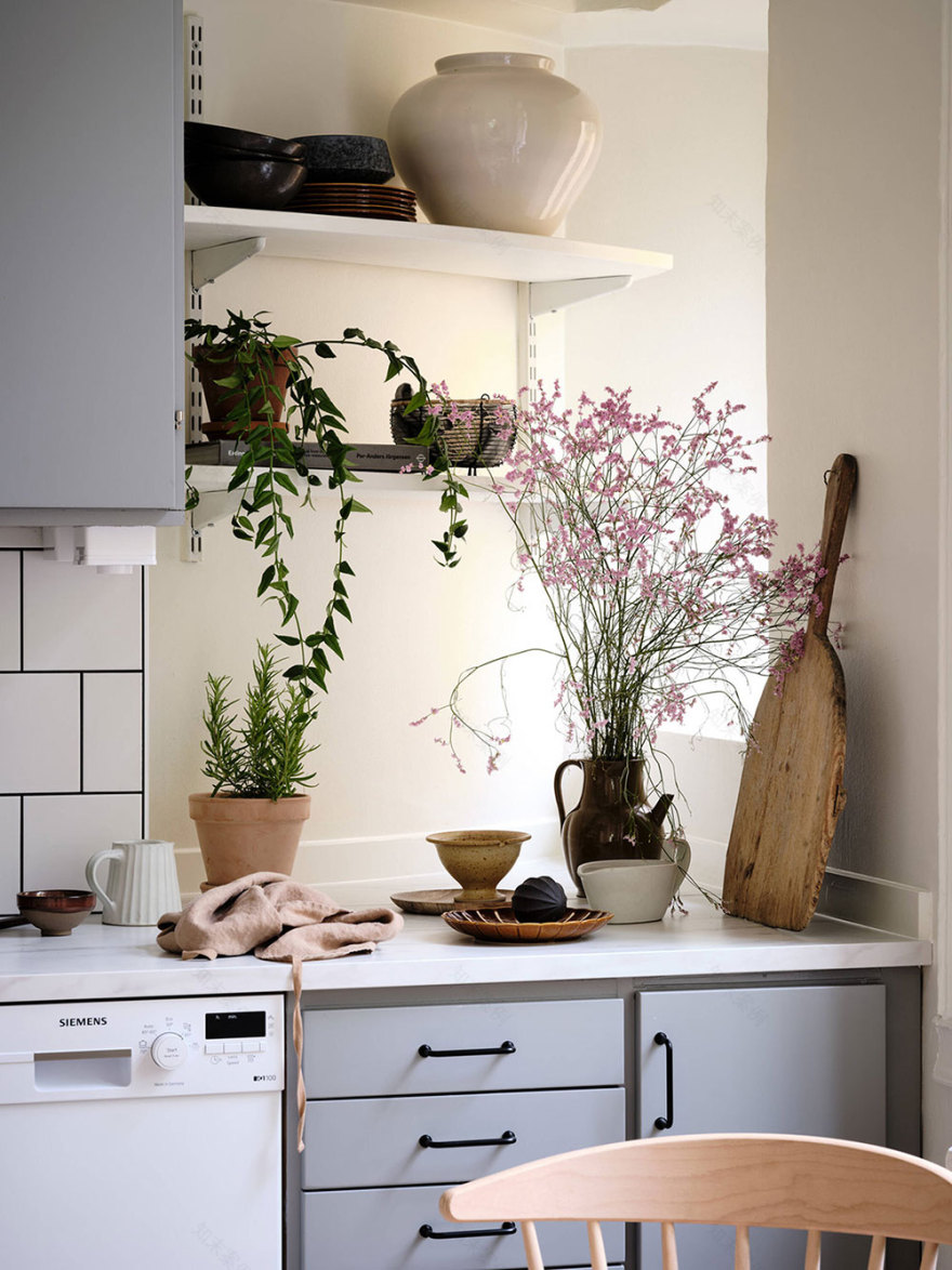 瑞典 52㎡清新自然角公寓设计-18