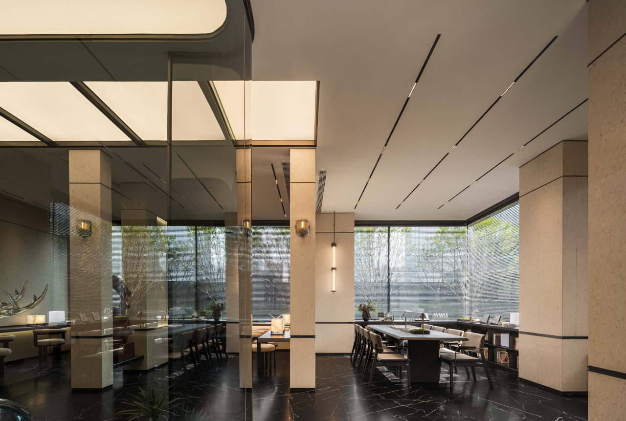 龙湖金沙御湖境架空层设计丨中国杭州丨CCA GROUP 香榭蒂设计-24