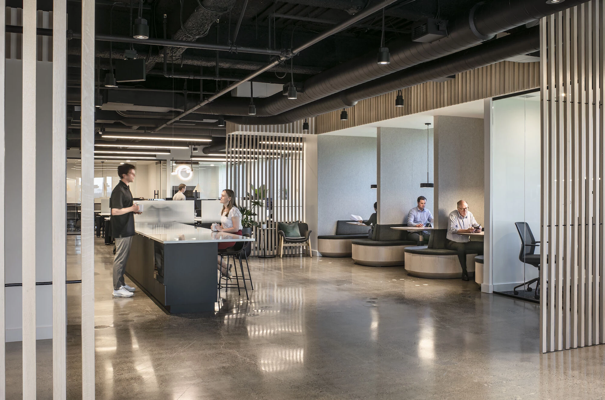 美式极简风办公空间设计丨美国波特兰丨DESIGN+BUILD Workspace-9