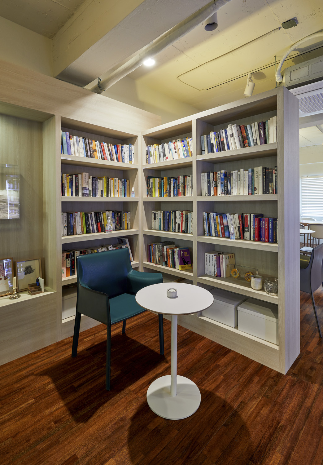 25 坪极简家居咖啡馆，韩式风格设计典范-15