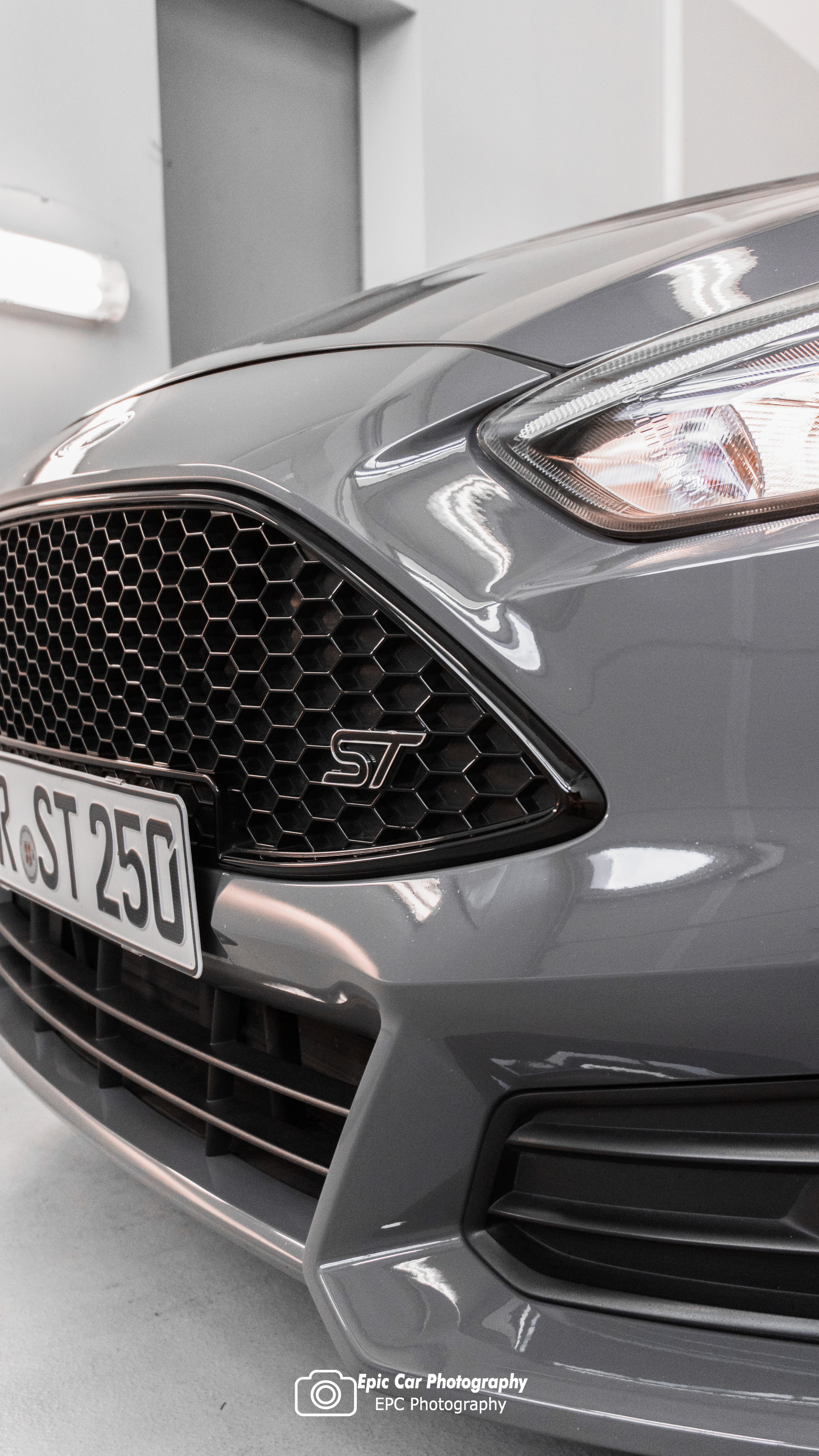 Ford Focus ST-3 Stealth Grey-3