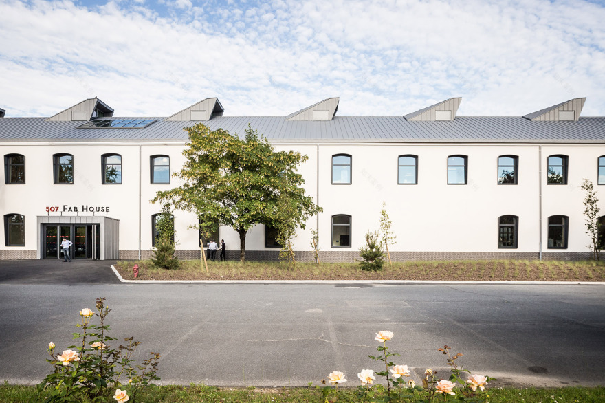 哈钦森集团办公空间,507 厂房改造 / Encore Heureux architectes-5