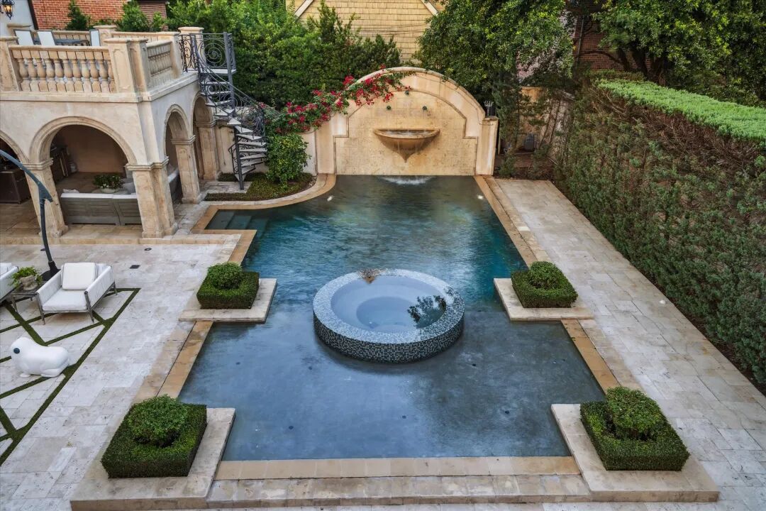 重焕新生的地中海庄园：休斯顿RiverOaks的永恒奢华-44