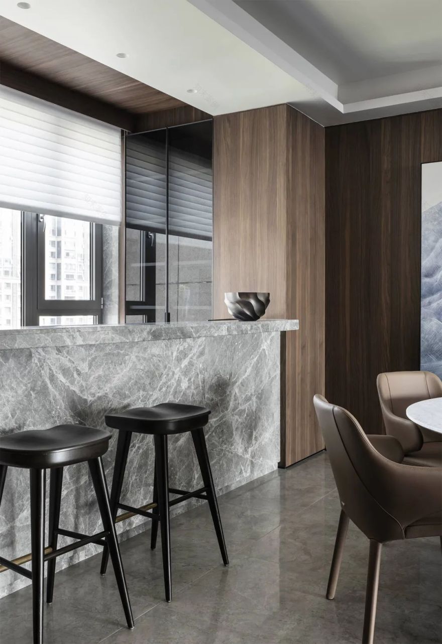 纯粹大宅 | 石木交织的白黑世界-27