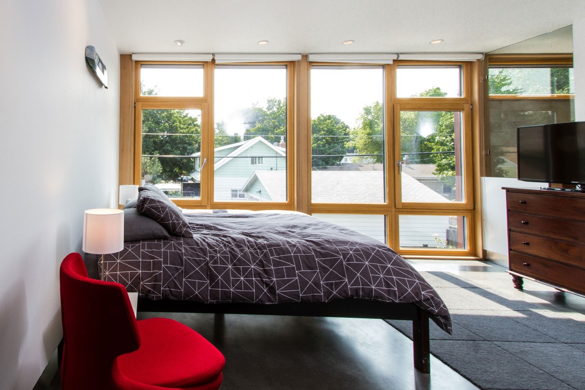 蒙大纳环保住宅 | 钢木玻璃打造的可持续美景之家-32