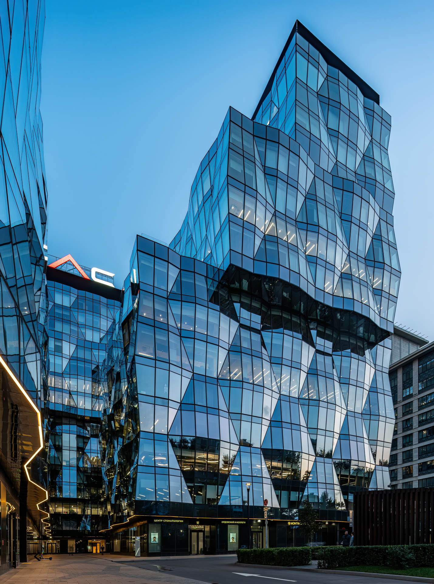 бц "Искра парк"-15