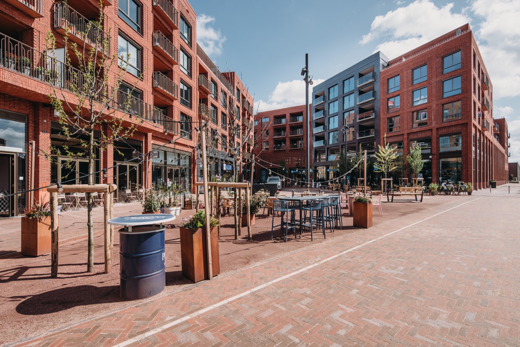 Waalsprong 中心丨荷兰丨De Zwarte Hond-11