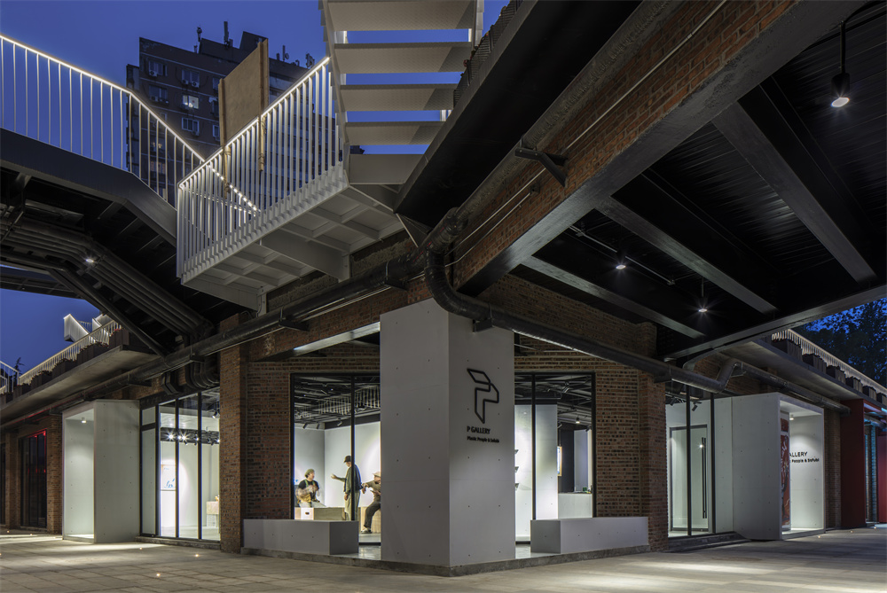 P GALLERY plastic people & sofubi潮玩画廊丨中国北京丨OEO野境建筑-15