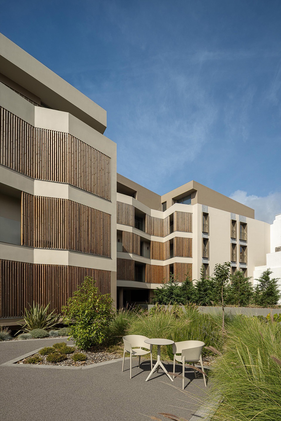 ERNESTO DO CANTO住宅区丨葡萄牙蓬塔德尔加达丨BOX arquitectos-169