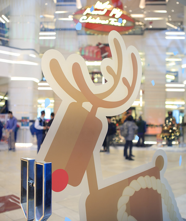 Who Moved My Christmas Tree? – Christmas 2016 Campaign-17