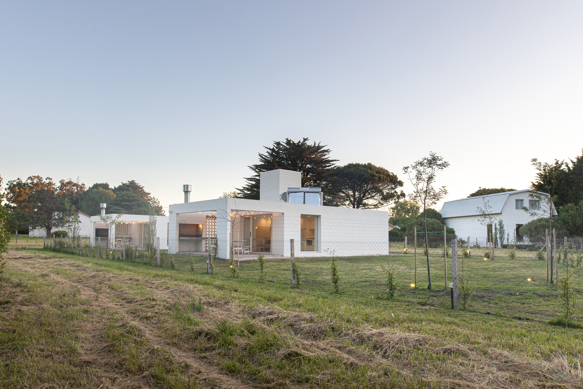 White Houses Chapadmalal / BiK Arquitectura-30