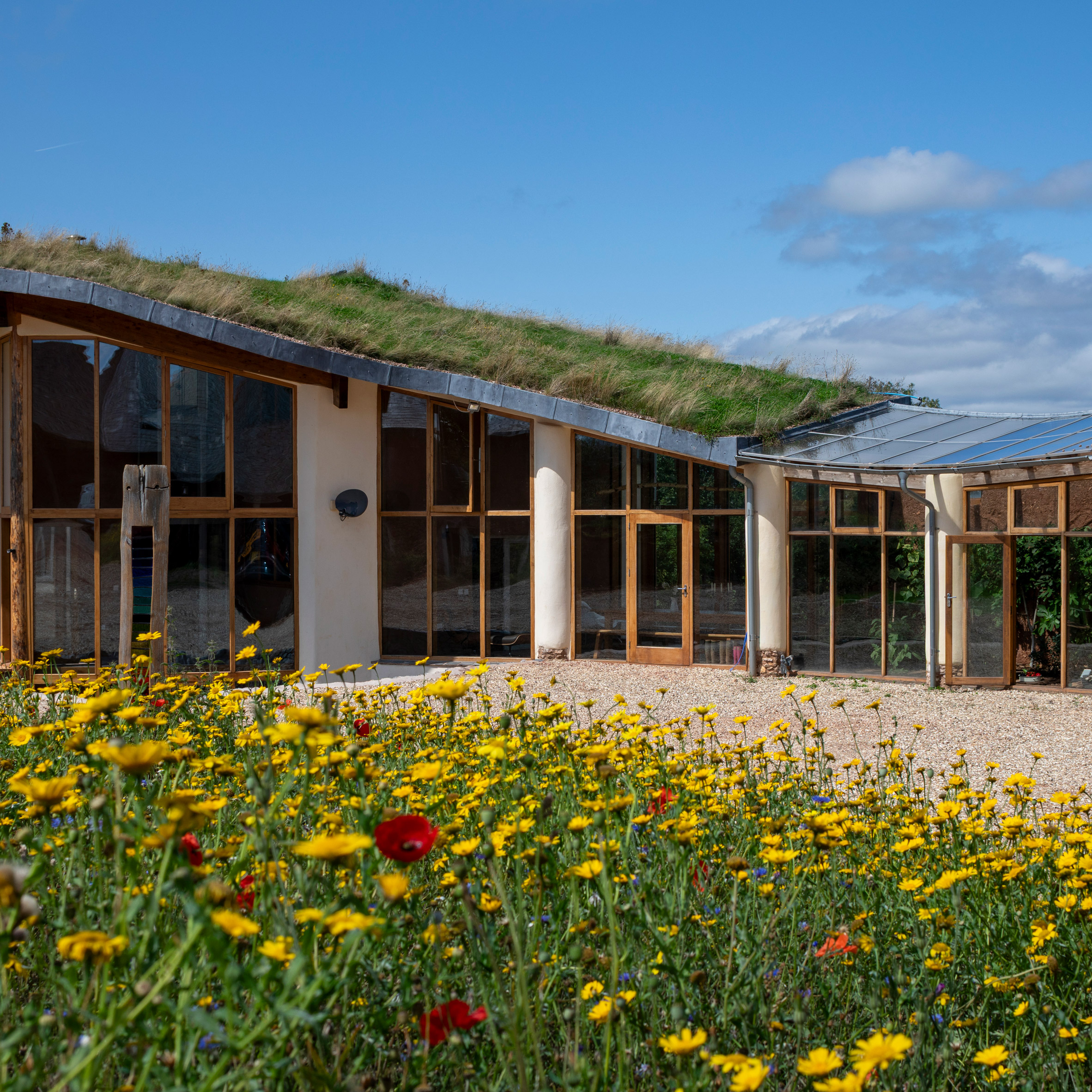 Eight contemporary buildings that make a case for cob-20