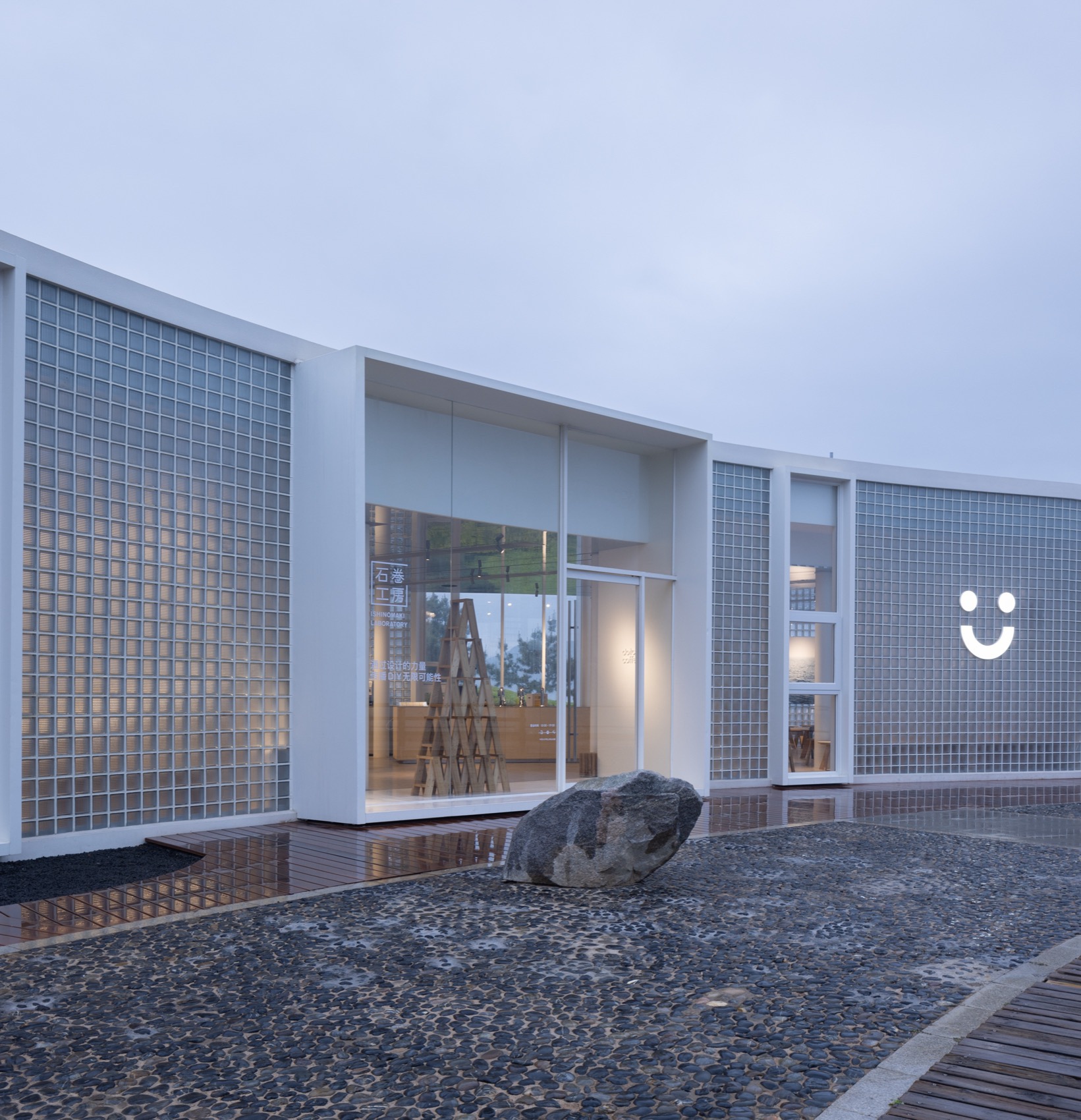 Dotcom Coffee青岛海边店 / Atelier LOONG-20