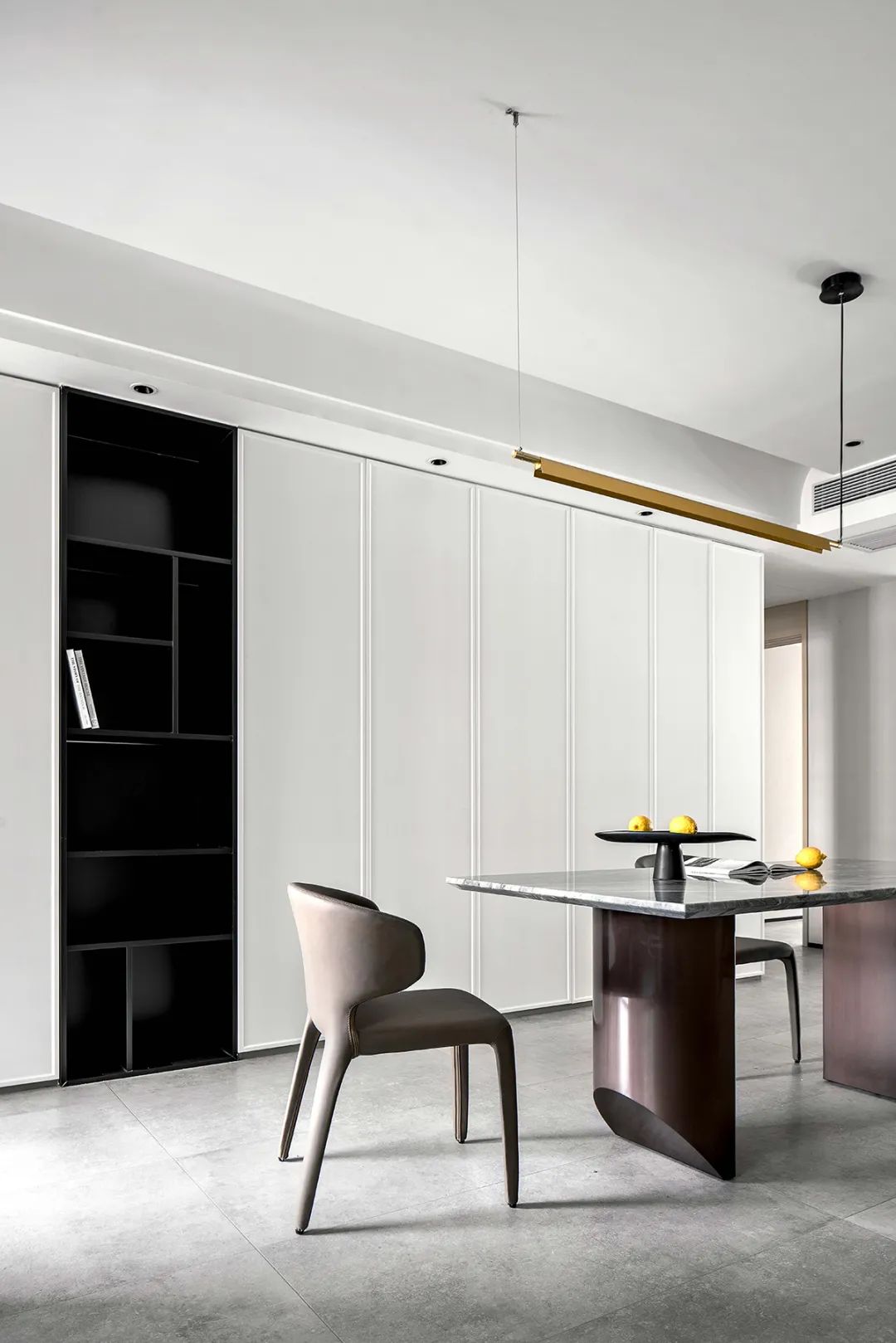 普宁私宅 · 正负下舍的精致艺术空间-11