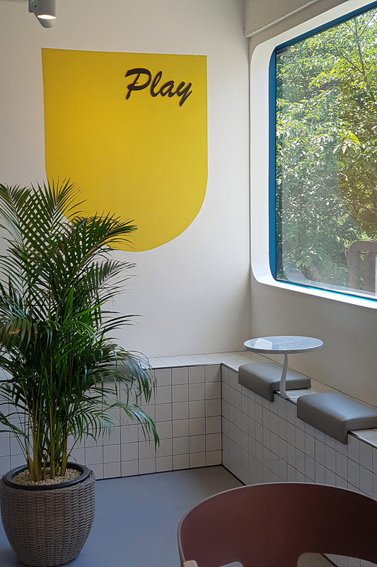 色彩斑斓的室内设计 | 45 平米的小户型如何打造出大空间感-9