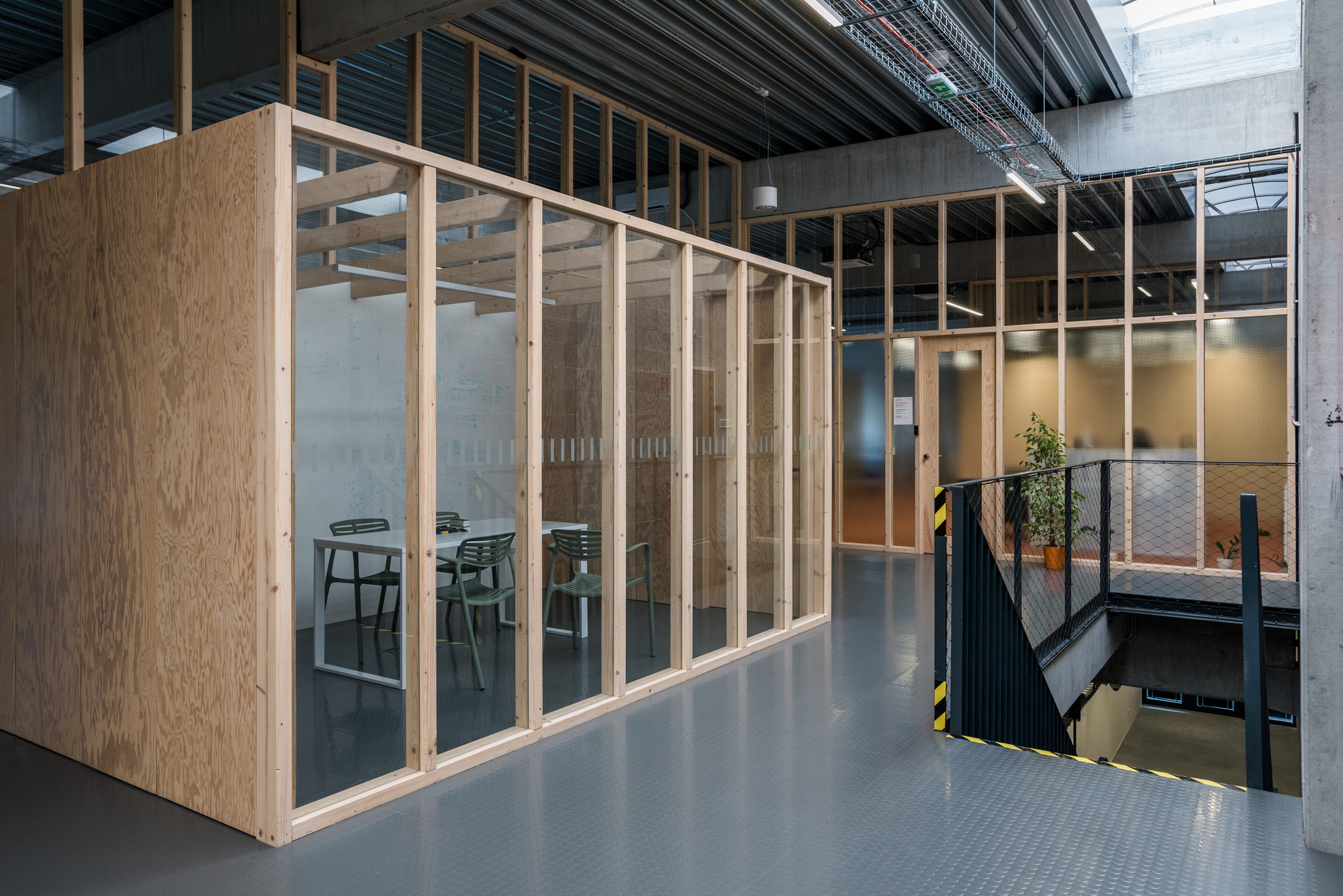 GutGut Roman Zitnansky 建筑丨办公建筑丨 GAD-15