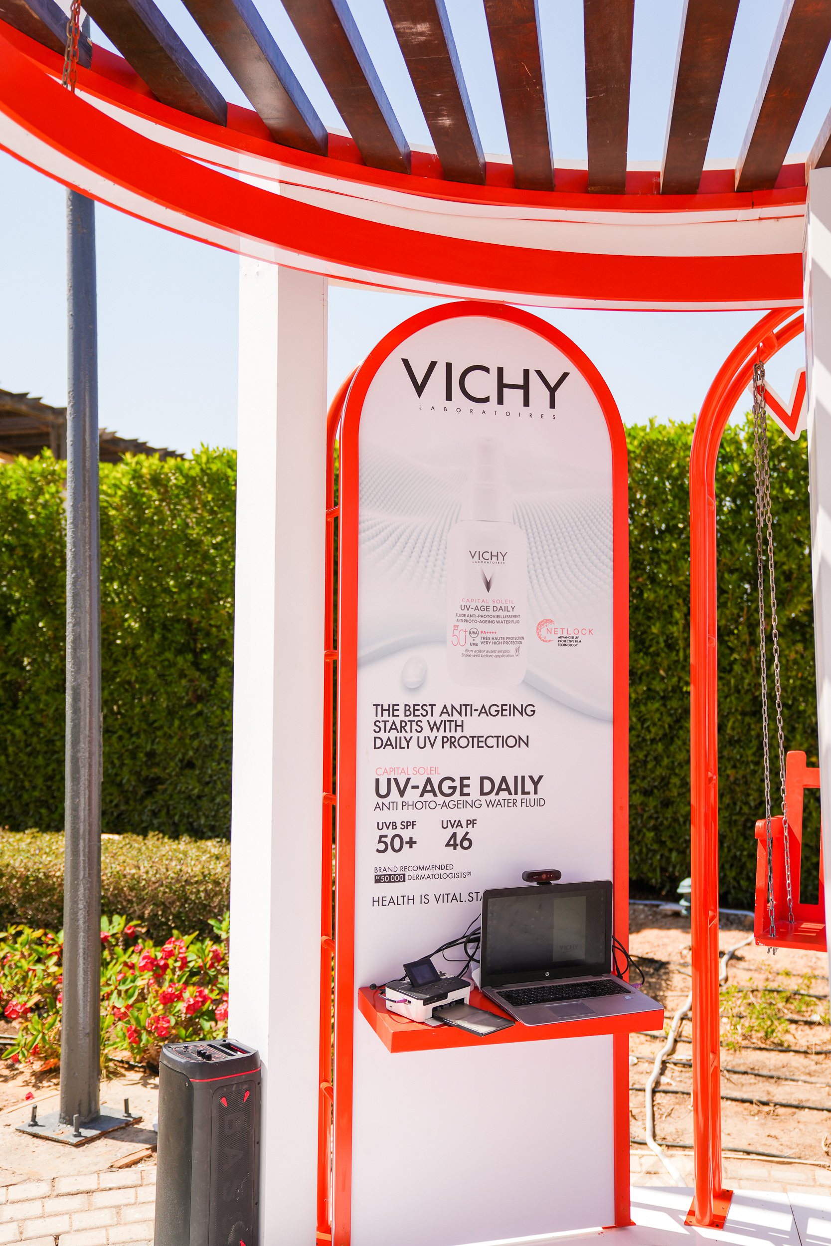 VICHY BOOTH-13