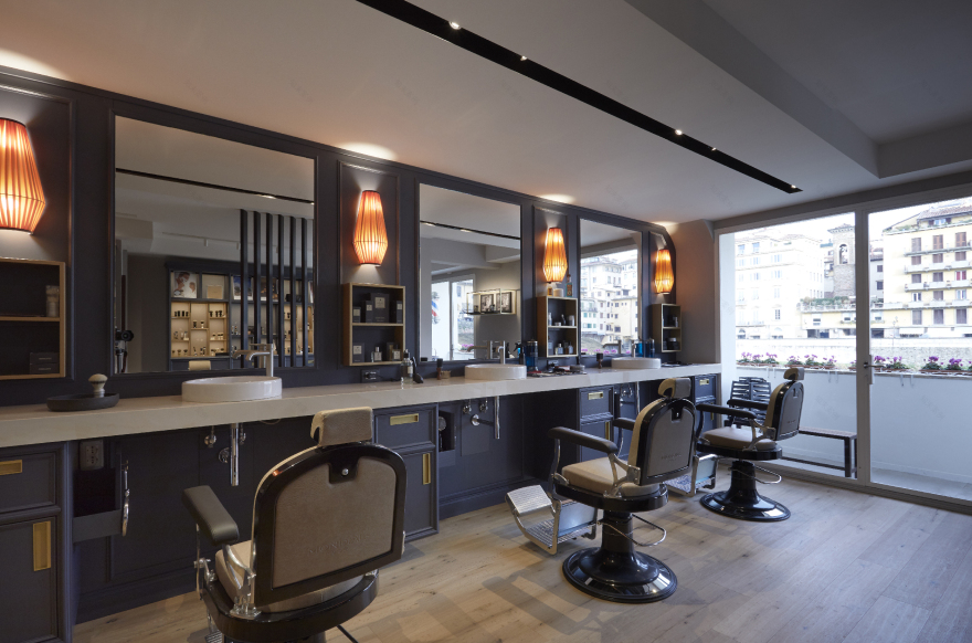 佛罗伦萨百年品牌旗舰店,传统与精致的男士美容空间-12